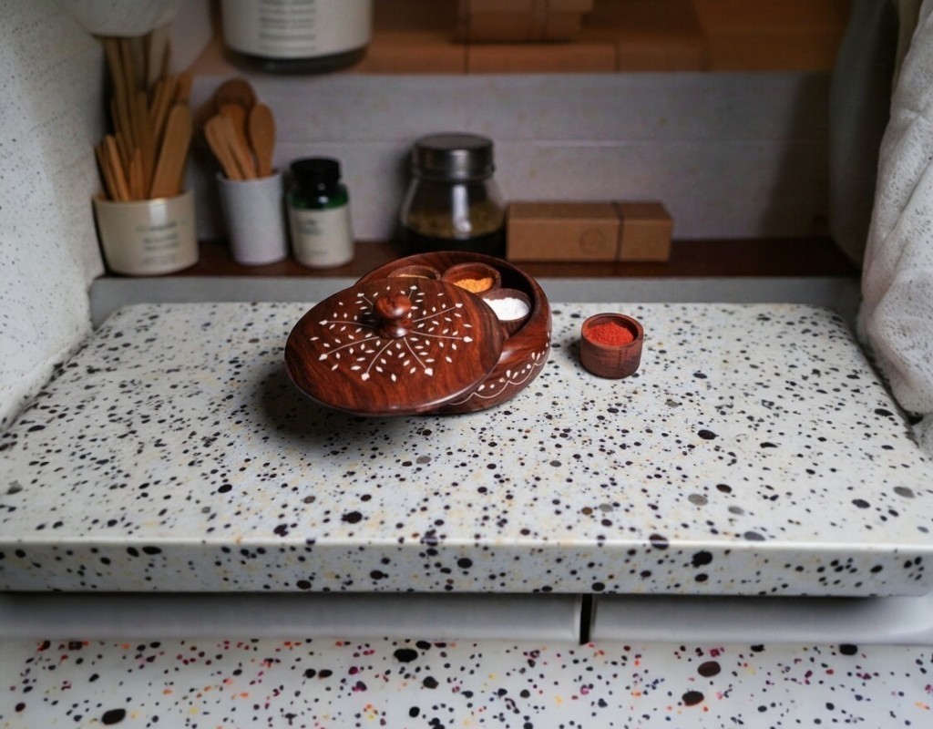 Sheesham wood Spice Box - Image 2